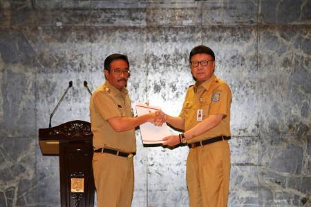 https://cdn.idntimes.com/content-images/post/20170510/djarot2-ad4f1210e9eddc307d3a6fd905d143ad.jpg