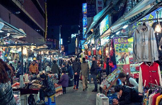 http://cdn.idntimes.com/content-images/post/20150930/dongdaemun.jpg