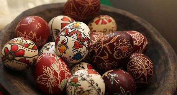 http://cdn.idntimes.com/content-images/post/old/e03f9-Telur1-Bulgaria_boredpandacom.jpg