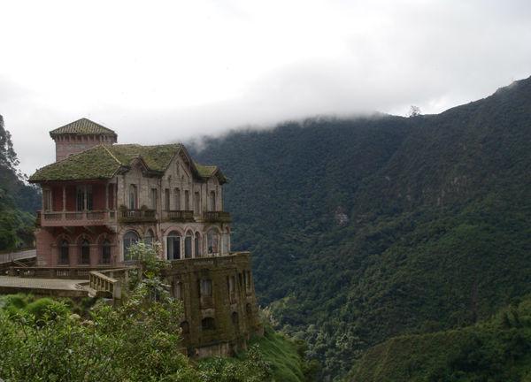http://cdn.idntimes.com/content-images/post/old/e04d2-Indah30_eyesoncolombiawordpresscom.jpg