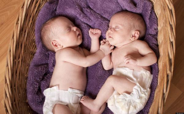 http://cdn.idntimes.com/content-images/post/old/e57a0-twins37_imgkid.jpg