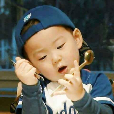 http://cdn.idntimes.com/content-images/post/old/e8045-minguk11.jpg