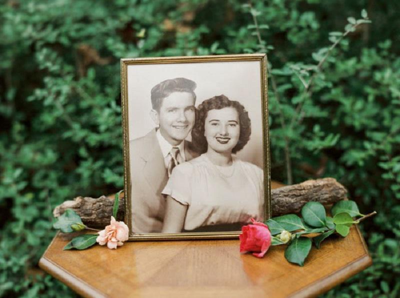 http://cdn.idntimes.com/content-images/post/20160802/elderly-couple-married-for-63-years-love-photoshoot-shalyn-nelson-wanda-joe-12-00797e43e191382f5ab6ddf6980198d0.jpg