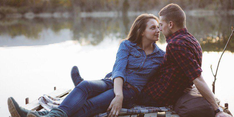 http://cdn.idntimes.com/content-images/post/20160120/elitedaily-dejan-ristovski-couple-by-lake-800x400-7d06e9b5a762c065b5d9b6d89e6ada9d.jpg