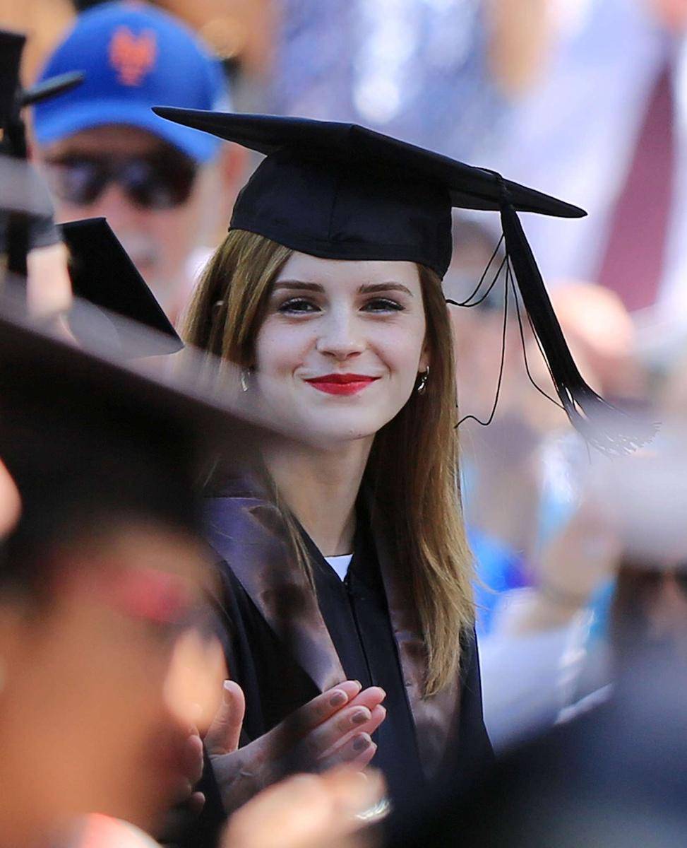 http://cdn.idntimes.com/content-images/post/20160702/emma3-b3216b349bc75d4d4c13cd2c93a22c4e.jpg