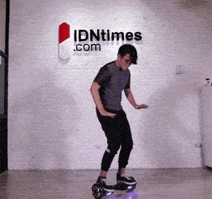 http://cdn.idntimes.com/content-images/post/20160210/ezgif-624121626-hover-1-4446ff9c8c0c504ae6e68419b0f7aa1e.gif