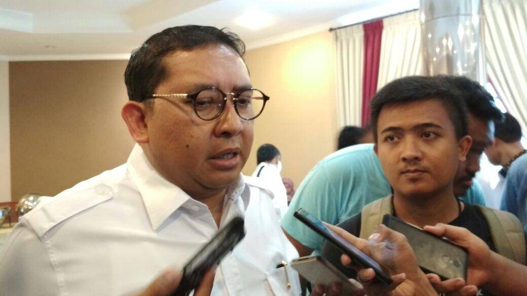 https://cdn.idntimes.com/content-images/post/20180320/fadli-zon-1-8d1e5ef3e61d29f7094697ec6260e883.jpg
