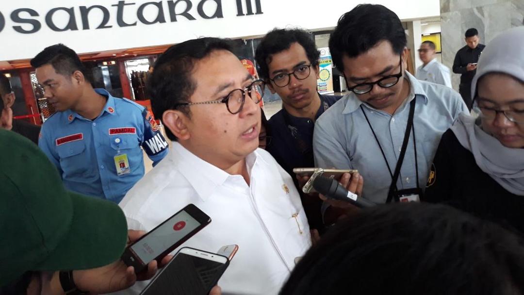 https://cdn.idntimes.com/content-images/post/20180402/fadli-zon-3-9f0f0e03c43e740965463e760506ee6e.jpg