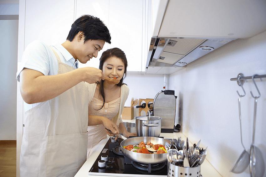 http://cdn.idntimes.com/content-images/post/20160524/family-cooking-together-127bff5d9b7f79b498c2f2270e54d1d8.png