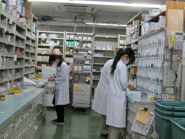 http://cdn.idntimes.com/content-images/post/20150906/farmasi5.jpg