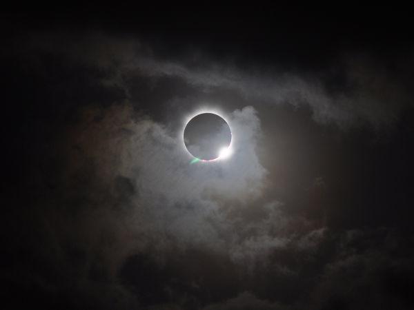 http://cdn.idntimes.com/content-images/post/20160308/gerhana-matahari-kafeastronomicom-w600-h1000-d4755f8aa1983ae2630caa93d58d68af.jpg