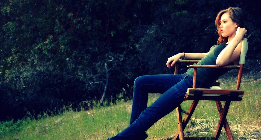 http://cdn.idntimes.com/content-images/post/20160628/girl-sitting-b4bc-pause-4-prevention-cf5caee0a8b2a63a95ca1ceb86295c1c-a20324461c485b90036ab1ca283b4b12.jpg