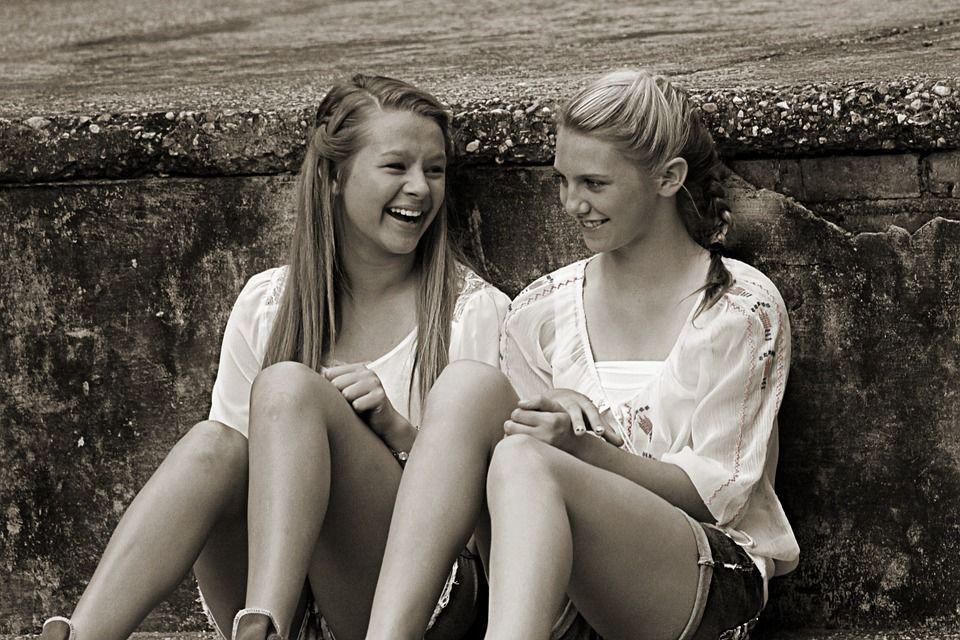 http://cdn.idntimes.com/content-images/post/20160428/girls-470679-960-720-8e7f31fc638d0167caee28375d03a921.jpg