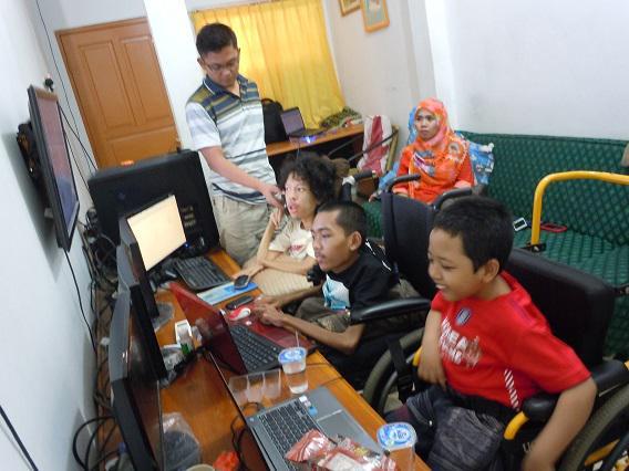 http://cdn.idntimes.com/content-images/post/20150829/habibi8_berbagi.jpg