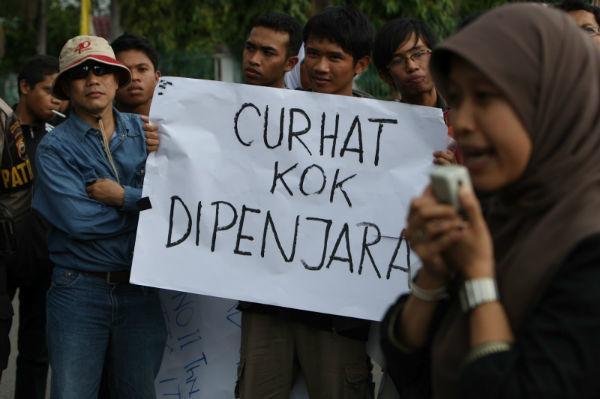 http://cdn.idntimes.com/content-images/post/20151210/hak13-fa494dc70795861c13e0eb3dd19d9420.JPG