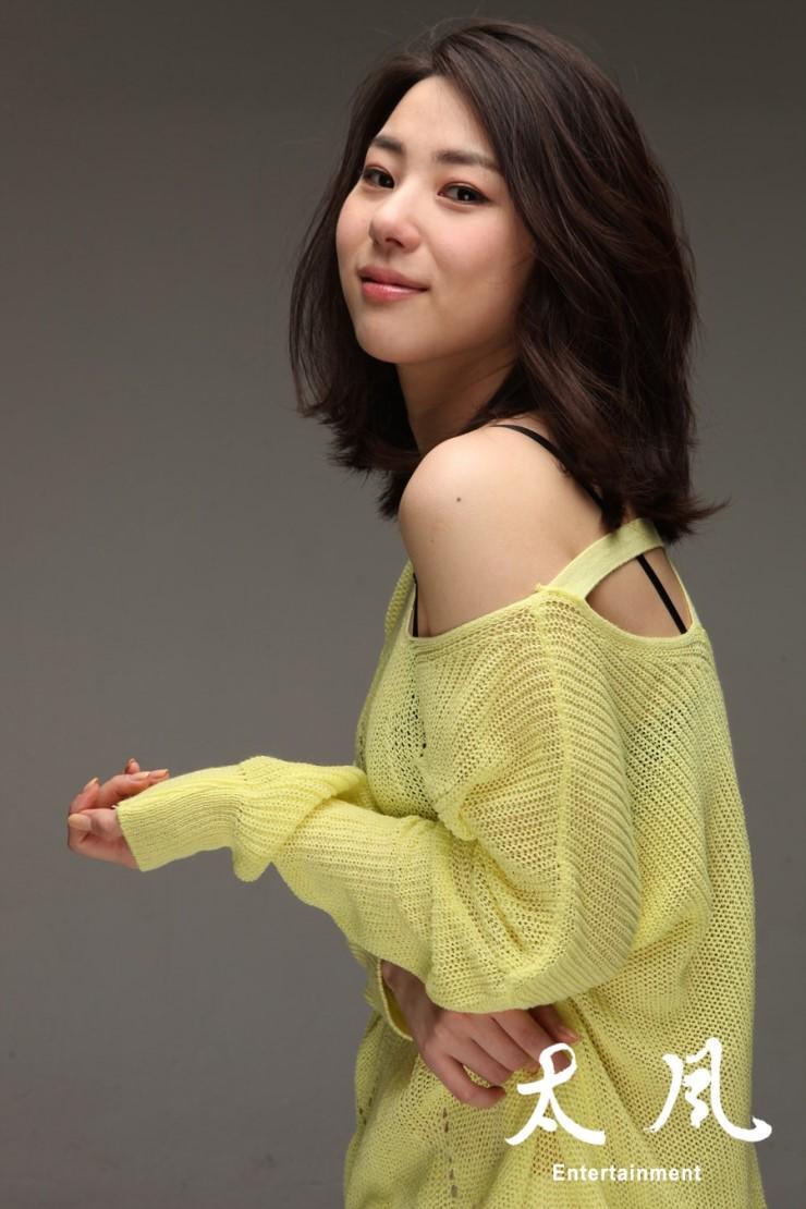 https://cdn.idntimes.com/content-images/post/20180402/han-da-eun-19902-2b475853036676cf913aa6d82beb1df4.jpg