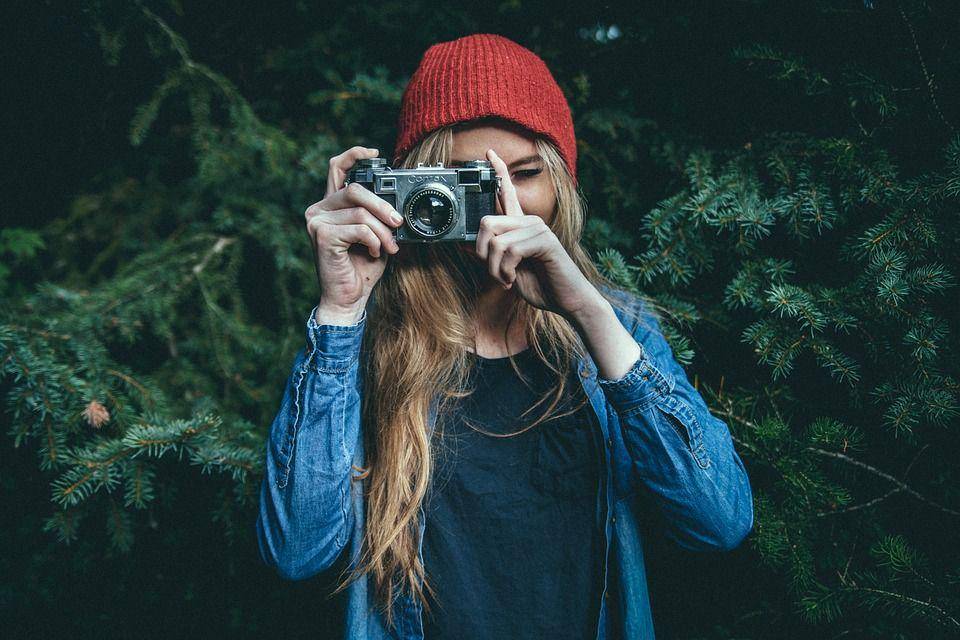 http://cdn.idntimes.com/content-images/post/20160407/hipster-865295-960-720-42f5b2acb5168d31f04bde736a96e2fe.jpg