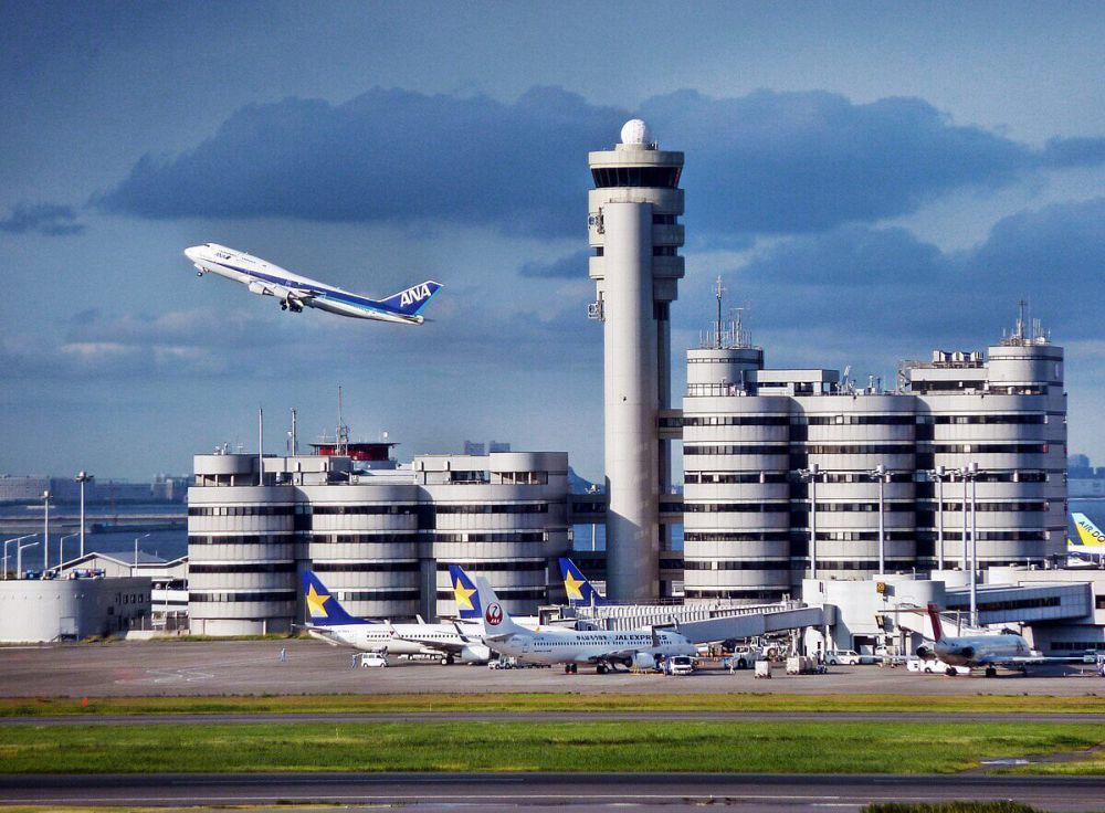 10 Bandara Terbersih Dunia 2025, Serasa Masuk Hotel Mewah!