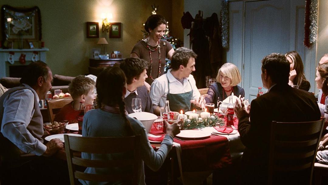 http://cdn.idntimes.com/content-images/post/20160131/holiday-family-dinner-bfff7fc1-1e796cbe136a22908516c40f4c36a7c9.jpg