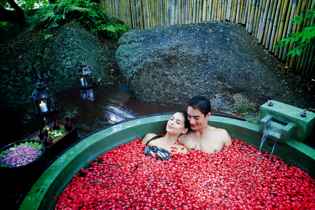 http://cdn.idntimes.com/content-images/post/20160607/honeymoon10-f4d154df14a81c04dc3a72238578fad7.gif
