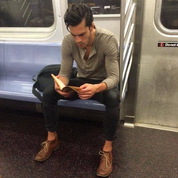 http://cdn.idntimes.com/content-images/post/20160226/hot-dudes-21-6409956a6a41240568b36535fbc43cb6.jpg
