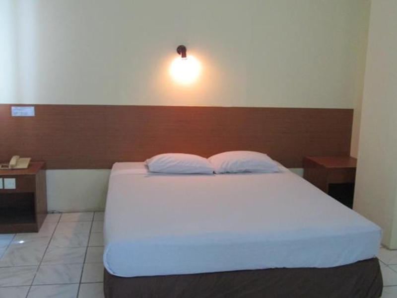 https://cdn.idntimes.com/content-images/post/20171205/hotel-lautze-indah-jakarta-d89d896909aeea87b585aae5a1aea82e.jpg