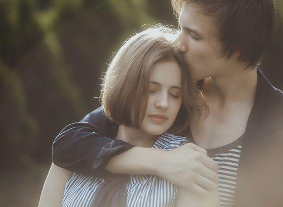 http://cdn.idntimes.com/content-images/post/20160105/hug-mydearvalentine-2d02a495d0a5cf2a9181b889f6564d83.jpg
