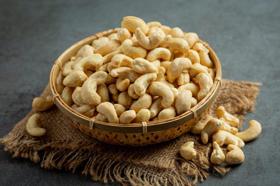 4 Tips Memilih Kacang Mete untuk Kacang Panggang Renyah dan Gak Tengik
