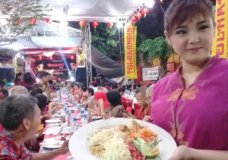 https://cdn.idntimes.com/content-images/post/20180214/imlek-semarang2-d169e6eb917f8cba8d9284dda8af292c.jpg