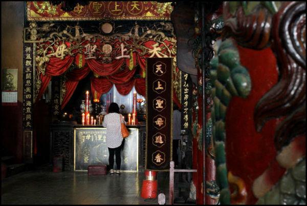 http://cdn.idntimes.com/content-images/post/20160206/imlek2-charitakuringcom-cb822cad706921feb44c5b75a04bec79.JPG