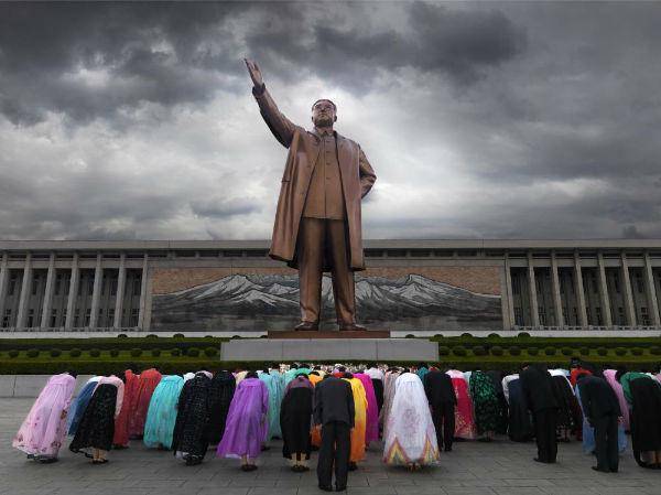 http://cdn.idntimes.com/content-images/post/20160103/in-photos-life-in-north-korea-isnt-always-complete-hell-body-image-1417570960-a5a432a85c8f26b0b6f51e355414bf98.jpg