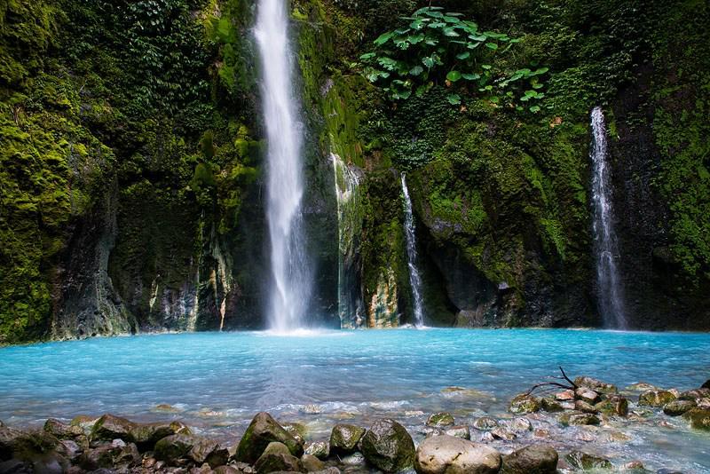 https://cdn.idntimes.com/content-images/post/20170918/indonesia-sumatra-sibolangit-waterfall-60c368a24b9089a47cd4fb4210fd1ae6.jpg