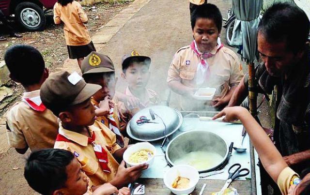 http://cdn.idntimes.com/content-images/post/20160308/inilah-beberapa-fakta-tentang-jajanan-8850d62feca0f7570b7f5bf520b4c140.jpg