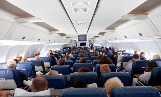 http://cdn.idntimes.com/content-images/post/20160629/istock-airplane-passengers-e1328415335291-910789c579e9816d753548c113686719.jpg