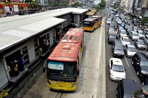 http://cdn.idntimes.com/content-images/post/20150928/jakartaTrans1.jpg