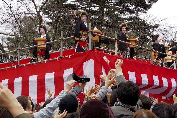 http://cdn.idntimes.com/content-images/post/20160206/jpg3kanazawa-tourism-0a602f6a91a54e02e8a569f4927d2cd4.jpg