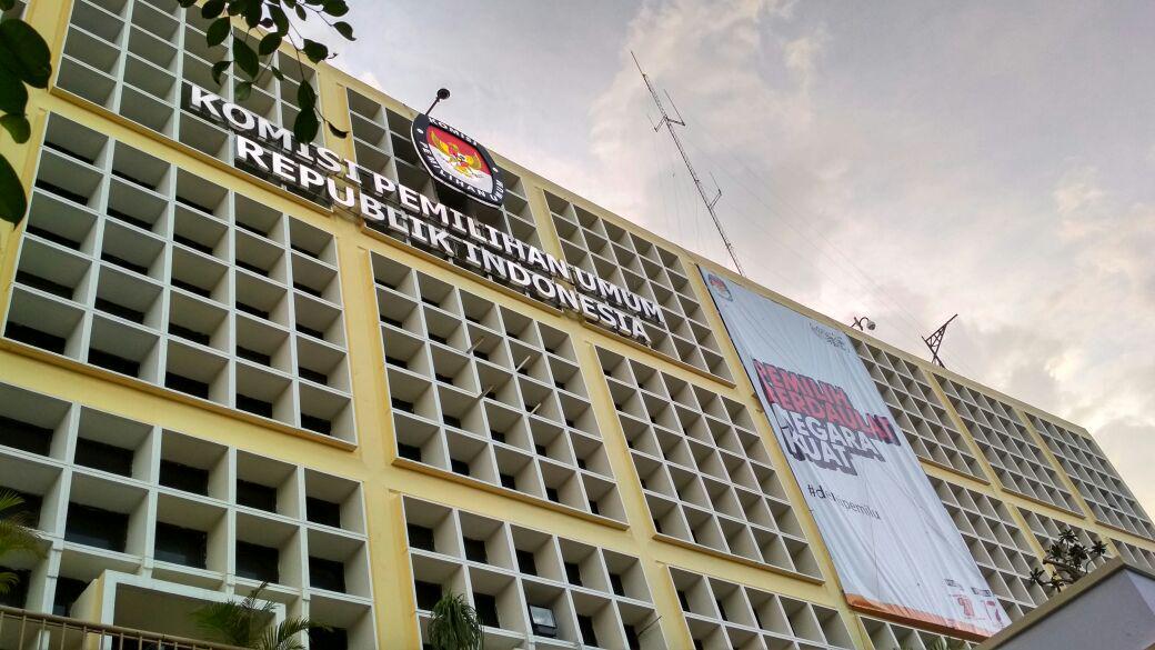 https://cdn.idntimes.com/content-images/post/20180131/kantor-kpu7-8f45b08cfce34a82ec08ebe93dd25fd9.jpg