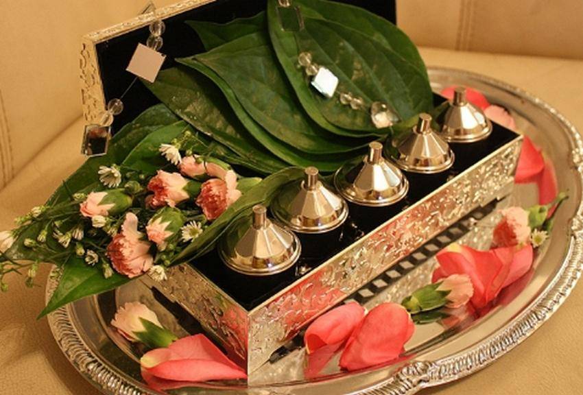 https://cdn.idntimes.com/content-images/post/20170412/kapur-sirih-a4e78e074828bba574eff9fcd370984e.jpg