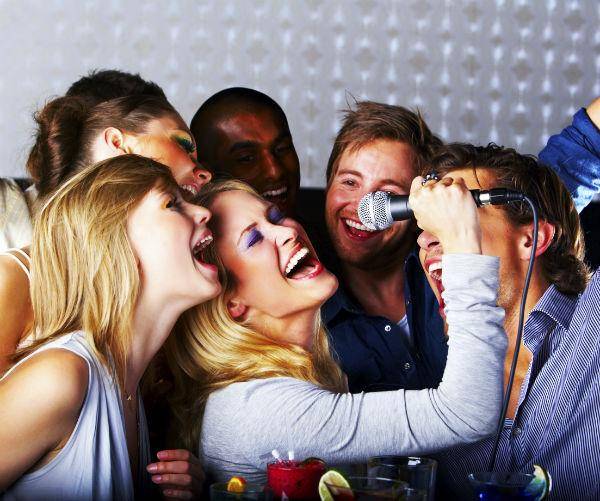 http://cdn.idntimes.com/content-images/post/20150907/karaoke15.jpg