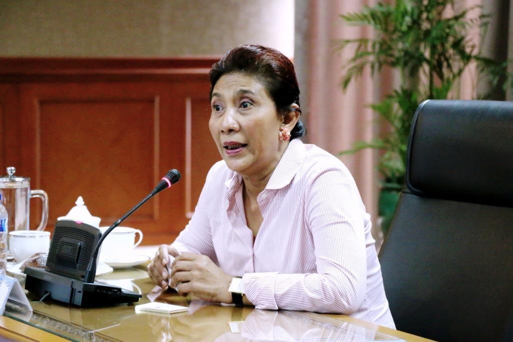 http://cdn.idntimes.com/content-images/post/20160421/kartini2-kkpgoid-d85b4f2da90acbf413649174e28af740.jpg