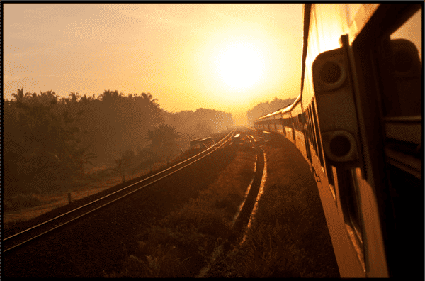 http://cdn.idntimes.com/content-images/post/20150928/keretaapi3.png