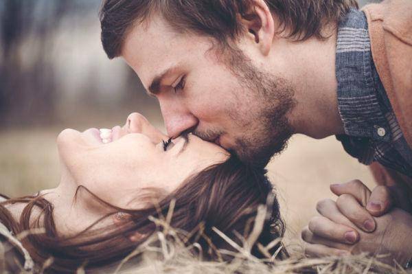 http://cdn.idntimes.com/content-images/post/20151114/kiss-f5f61c4fda6b65baa365975ce9d059ae.jpg