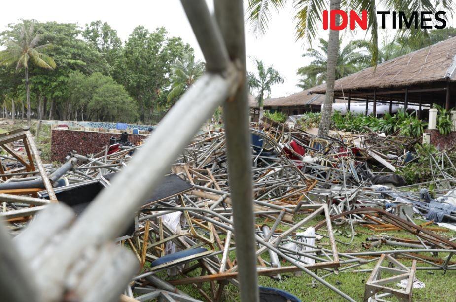 https://cdn.idntimes.com/content-images/post/20181229/kondisi-terkini-pasca-tsunami-banten10-6a03bf3d4b757e43e8a9c05dfc67f155.JPG