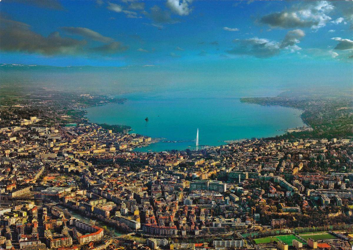 https://cdn.idntimes.com/content-images/post/20171129/lake-geneva-6-cf78641001f6b66934140200a8500d98.jpg