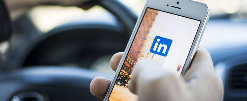 https://cdn.idntimes.com/content-images/post/20160904/linkedin-smartphone-1940x900-34702-68ec445e757205bd2422add01698de0d.jpg