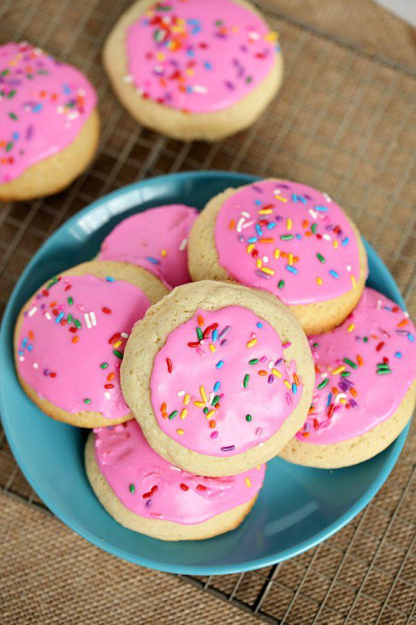 https://cdn.idntimes.com/content-images/post/20180222/loft-house-copycat-recipe-soft-frosted-sugar-cookies-1-5a830068178d9ccfec720e68fbd4553a.jpg