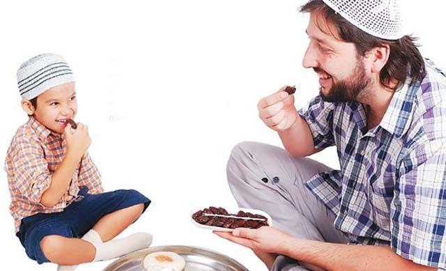 https://cdn.idntimes.com/content-images/post/20170522/makan-kurma-66fd15ecfddfa55c981527aacc415fdc.jpg