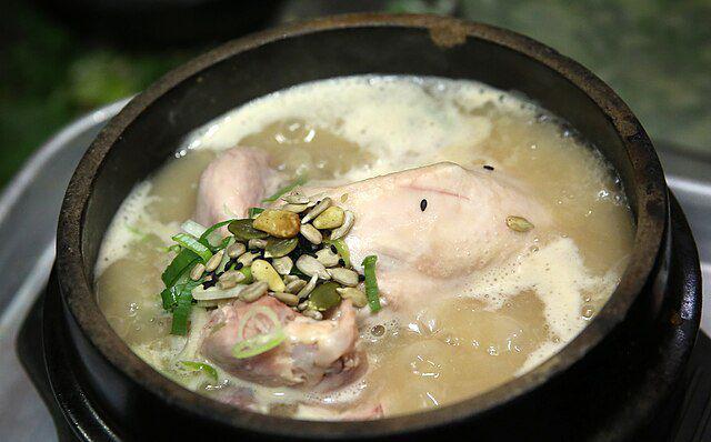 5 Tips Membuat Samgyetang Rumahan yang Gurih dan Gak Hambar