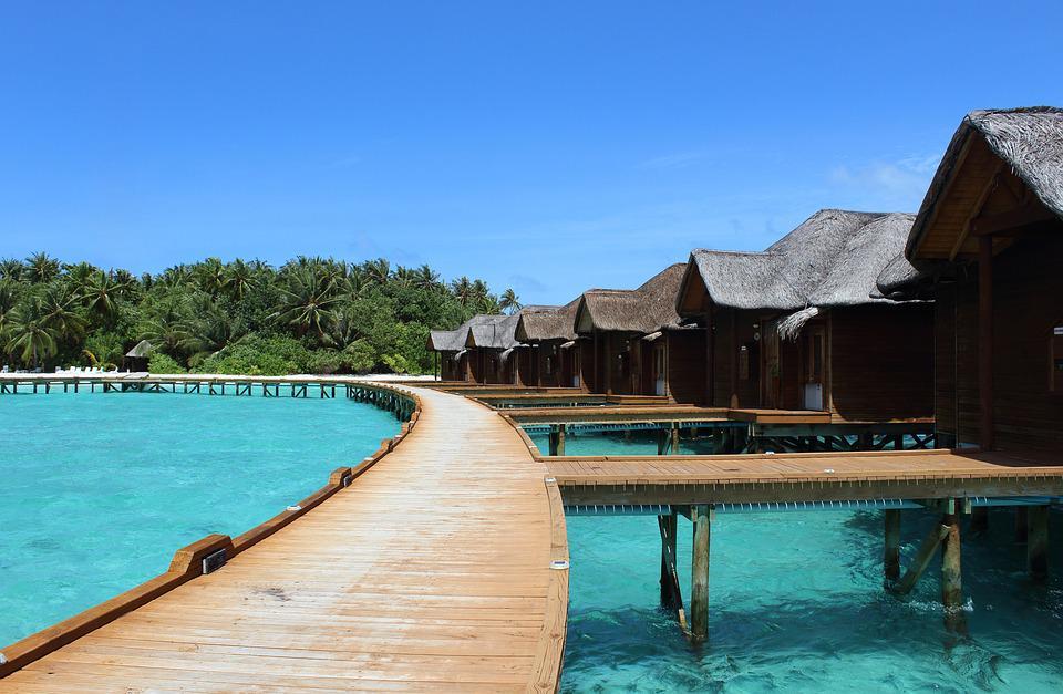https://cdn.idntimes.com/content-images/post/20180118/maldives-1532172-960-720-1f872698b8c78050a911b2c52f4a0e8b.jpg