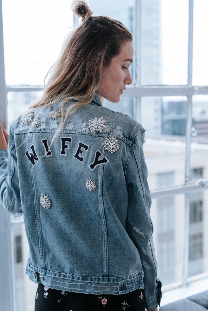 https://cdn.idntimes.com/content-images/post/20180511/marilynbartman-nybw-fb-181-416de27251fa42c8c3d155408169fd9b.jpg